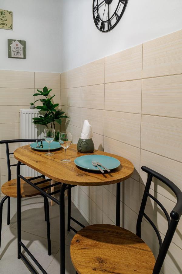 Sunny & Modern Apt For 3 Persons Athen Exterior foto